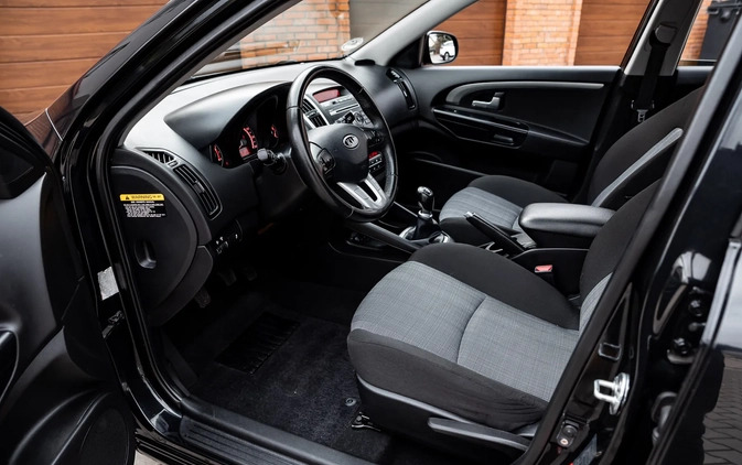Kia Ceed cena 21900 przebieg: 160000, rok produkcji 2009 z Radom małe 742